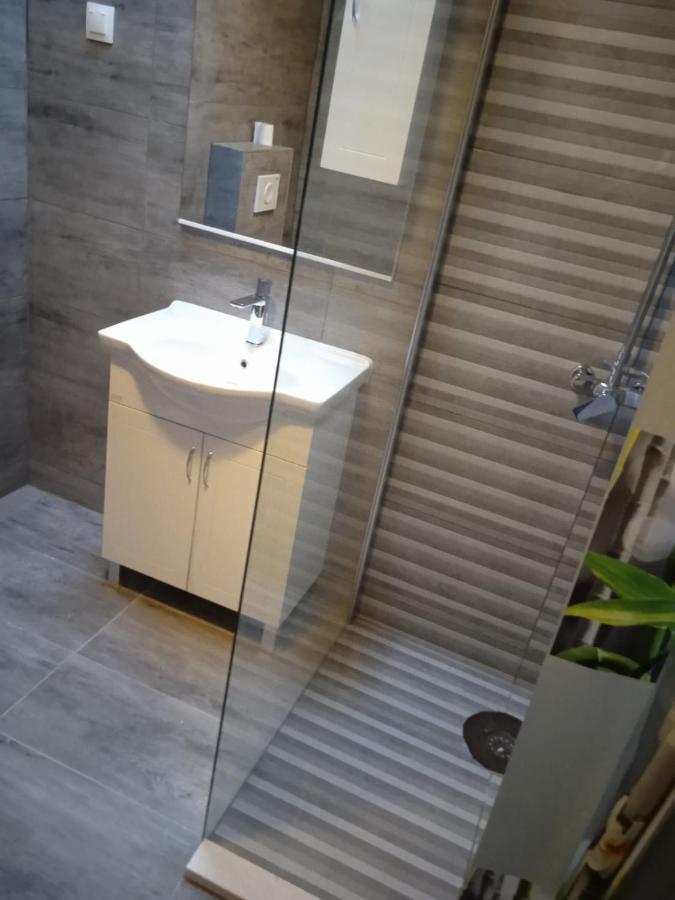 Ferienwohnung Schaefer Murter Exterior foto